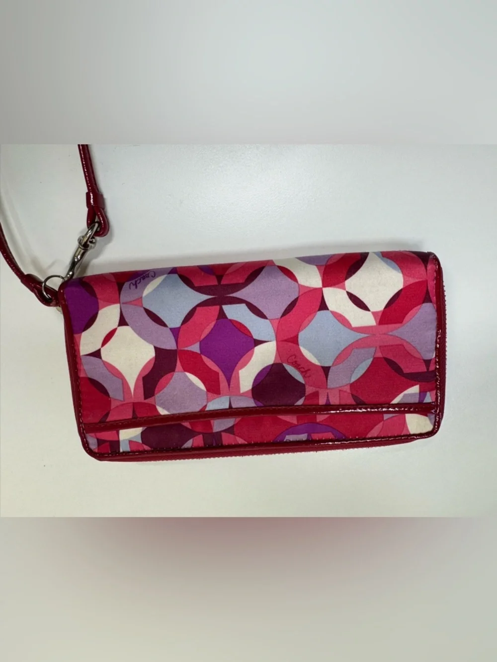 Coach Poppy Pop of Pink Kaleidoscope Patterned Wristlet - Picture 4 of 9